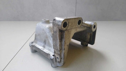 SUPORTE COMPRESSOR AR TOYOTA HILUX 3.0 2015