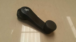 MANIVELA MAQUINA VIDRO MANUAL TRASEIRA DIREITA VW UP 2014