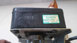 MÓDULO ATUADOR PILOTO AUTO. TOYOTA COROLLA 2002-2005 (1)