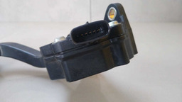 PEDAL ACELERADOR TOYOTA COROLLA 2.0 2014 A 2017 (2)