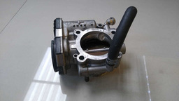 CORPO BORBOLETA GM SONIC 1.6 2013 (1)