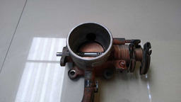 CORPO BORBOLETA HYUNDAI I30 2.0 2010 (1)