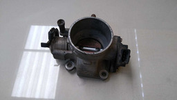 CORPO BORBOLETA HYUNDAI TUCSON 2.0 2011