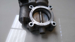 CORPO BORBOLETA MERCEDES B200 2010 (2)