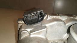 CORPO BORBOLETA MERCEDES C200 C180 2001