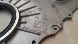 TAMPA LATERAL MOTOR VW TOUAREG 3.6 V6 2011 A 2014