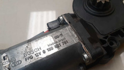 MOTOR MAQUINA VIDRO DIANTEIRO DIREITA GM ASTRA 2005