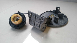 TAMPA PORTINHOLA KIA CERATO 2009 2010 2011