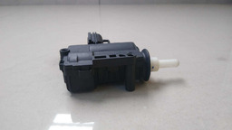 TRAVA PORTINHOLA FORD FOCUS 2014 2015