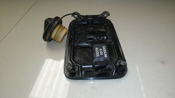 TAMPA PORTINHOLA NISSAN LIVINA 2009 A 2013