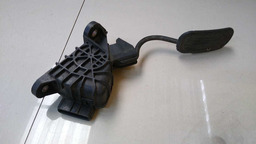 PEDAL ACELERADOR ELETRÔNICO TOYOTA HILUX  2009 A 2013