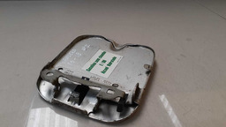 TAMPA PORTINHOLA RENAULT SANDERO 2015 A 2018  (2)