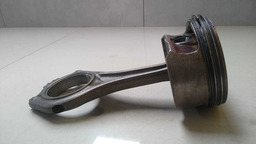 BIELA COM PISTÃO BMW X5 4.4 V8 2005 (4)