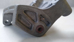 SUPORTE BOMBA HIDRÁULICA GM TRACKER 1.8 2014