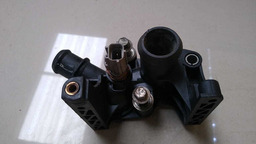 CARCAÇA VÁLVULA TERMOSTÁTICA FORD FOCUS  2.0 2012