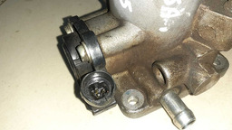 CORPO BORBOLETA GM CORSA 1.0 2002 A 2005 (2)