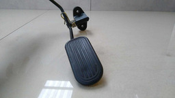 PEDAL ACELERADOR TOYOTA COROLLA 1.8 2005 2006