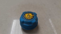 TAMPA RESERVATÓRIO ÁGUA FIAT UNO 2018