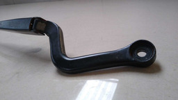 BRAÇO LIMPADOR PARABRISA ESQUERDO FORD FIESTA 2004 A 2011