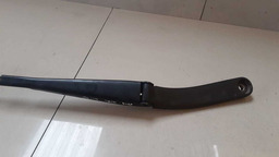 BRAÇO LIMPADOR LADO DIREITO AUDI A4 TFSI
