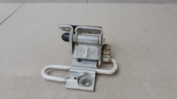 DOBRADIÇA INFERIOR D.E VW JETTA 2011 A 2015