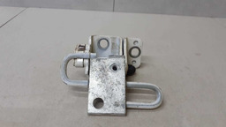 DOBRADIÇA INFERIOR D.E VW JETTA 2011 A 2015