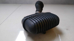 RESSONADOR INTERCOOLER AUDI A4 2.0 TFSI 2011