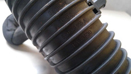 RESSONADOR INTERCOOLER AUDI A4 2.0 TFSI 2011