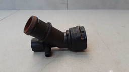 Flange Conexão Inferior Radiador Vw Golf 1.6 2000