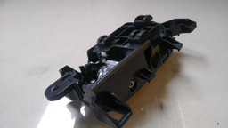 MAÇANETA INTERNA PORTA DIANTEIRA DIREITA SENTRA 2015 2016