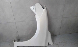 PARA-LAMA ESQUERDO NISSAN SENTRA 2015 2016 (DETALHE FOTO)