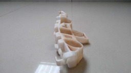 GUIA PARA-CHOQUE DIANTEIRO ESQUERDO VW VOYAGE 2015