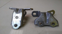 Dobradiça Porta Traseiro Esquerdo Inf. Sup Hyundai Hb20 2019