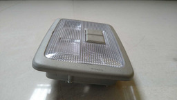 LUZ CORTESIA TETO GM CAPTIVA 2010 2011