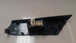 BOTÃO VÍDRO ELÉTRICO DIANTEIRO DIREITO TOYOTA RAV4 2013