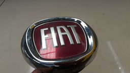 EMBLEMA TAMPA TRASEIRA FIAT PALIO 2015 A 2017