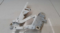 BRAÇO CAPÔ LADO DIREITO BMW 320I 2016