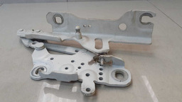 BRAÇO CAPÔ LADO ESQUERDO BMW 320I 2016