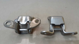 Par Dobradiças Traseira Direita Toyota Hilux 2014 2015