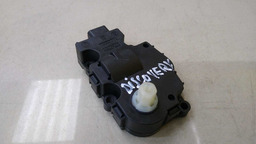 MOTOR ATUADOR CAIXA AR CONDICIONADO DISCOVERY SPORT 2017 (2)