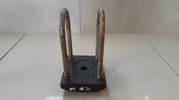 SUPORTE FEIXE MOLA VW AMAROK 2010 (2)