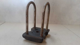 SUPORTE FEIXE MOLA VW AMAROK 2010 (2)