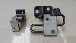 PAR DOBRADIÇAS TRASEIRA DIREITA AUDI A3 2010