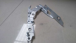 BRAÇO CAPO DIREITO JAGUAR X TYPE 3.0 2006