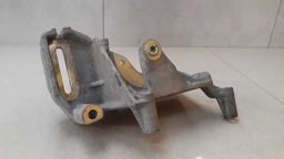 SUPORTE BOMBA DIR. HIDRÁULICA MITSUBISHI PAJERO TR4 2.0 2011