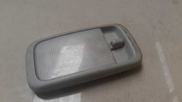 LUZ TETO CORTESIA TOYOTA COROLLA 2000 (2) ORIGINAL