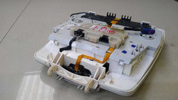 LUZ TETO CORTESIA MERCEDES C180 2011 2012