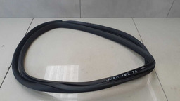 BORRACHAO PORTA TRASEIRA ESQUERDA HYUNDAI AZERA 2013 2014