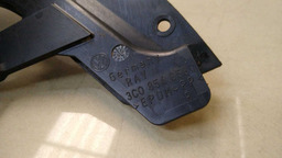 PONTEIRA PARABARRO TRASEIRO DIREITO VW PASSAT VARIANT 2010