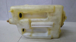 RESERVATÓRIO ÁGUA LIMPADOR PARABRISA E320 1997 A 1999